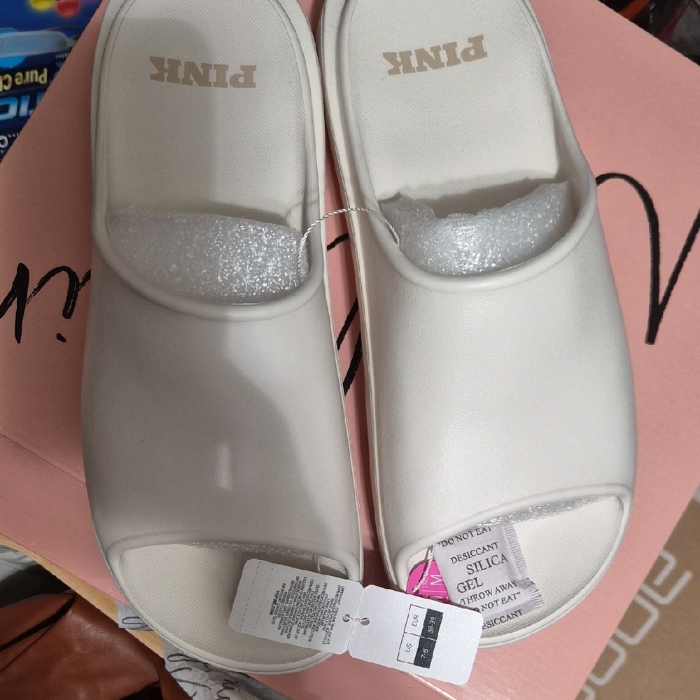 PINK Victoria's Secret Women's White Slippers